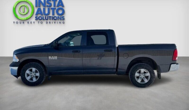 
								2017 Ram 1500 ST Crew Cab 4X4 full									