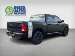 
										2017 Ram 1500 Express Crew Cab 4×4 5.7L Hemi full									