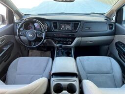 
										2017 Kia Sedona LX 8 Passanger full									