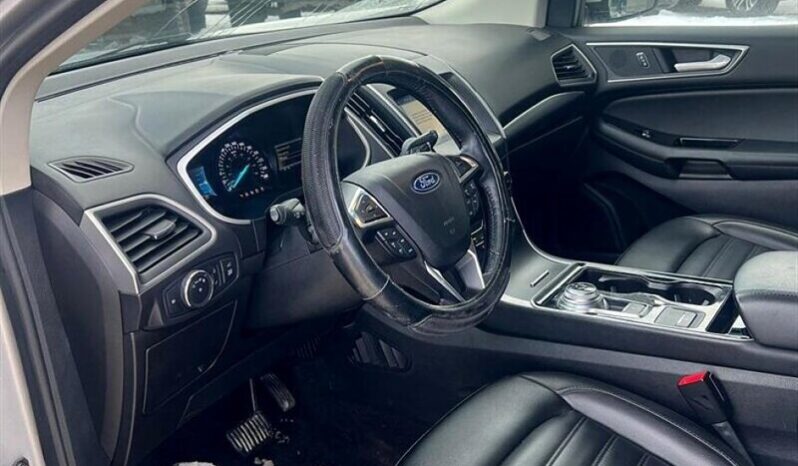 
								2019 Ford Edge SEL AWD full									