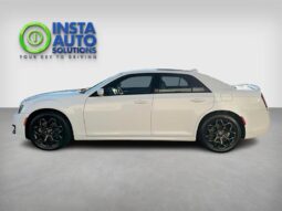 
										2022 Chrysler 300S AWD full									