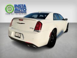 
										2022 Chrysler 300S AWD full									