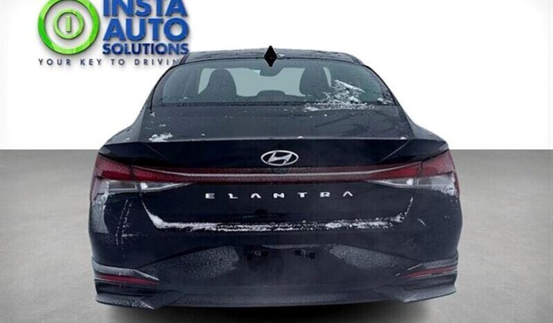 
								2023 Hyundai Elantra Preferred full									