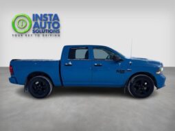 
										2019 Ram 1500 Express Crew Cab 4×4 5.7L Hemi full									