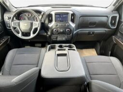 
										2022 Chevrolet Silverado 1500 Limited LT Crew Cab 4X4 full									