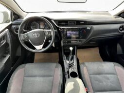 
										2018 Toyota Corolla LE Premium full									