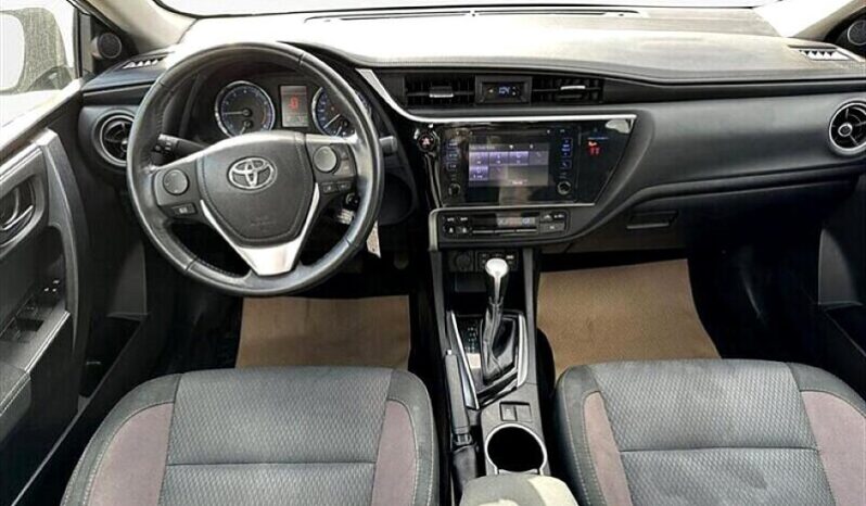 
								2018 Toyota Corolla LE Premium full									