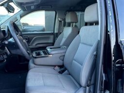 
										2019 Chevrolet Silverado 1500 Custom DBL Cab 4×4 5.3L full									