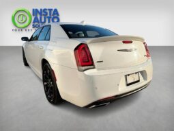 
										2022 Chrysler 300S AWD full									