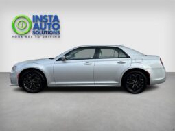 
										2022 Chrysler 300 Touring L AWD full									