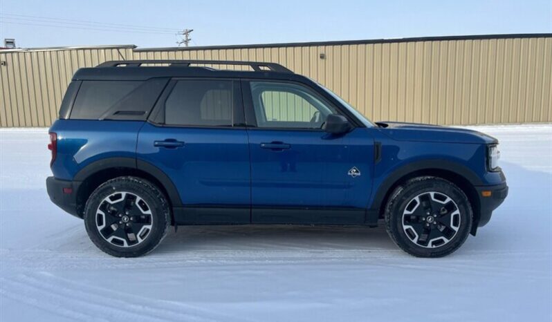 
								2023 Ford Bronco Sport Outer Banks AWD full									