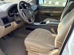 
										2013 Nissan Armada SV 4×4 full									