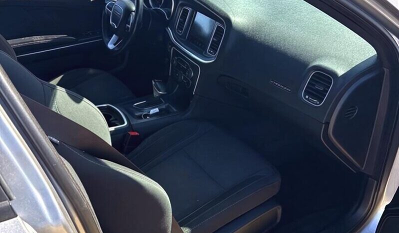 
								2017 Dodge Charge SXT AWD full									