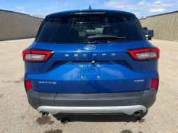 
										2023 Ford Escape Active AWD full									