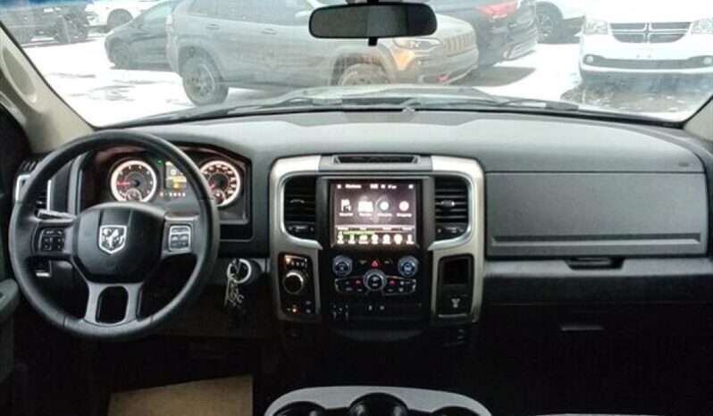 
								2017 Ram 1500 Quad Cab Express 4×4 5.7L Hemi full									