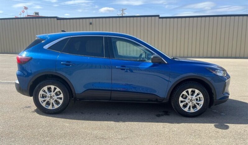 
								2023 Ford Escape Active AWD full									