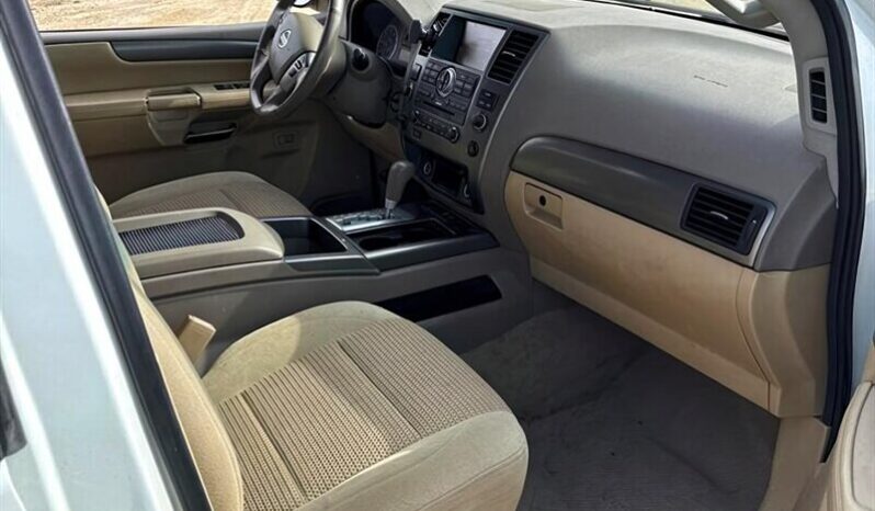 
								2013 Nissan Armada SV 4×4 full									