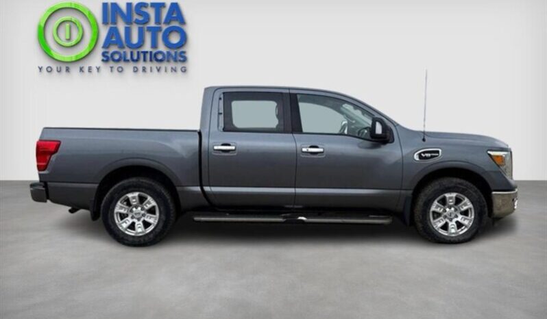 
								2017 Nissan Titan SV Crew Cab 4×4 full									