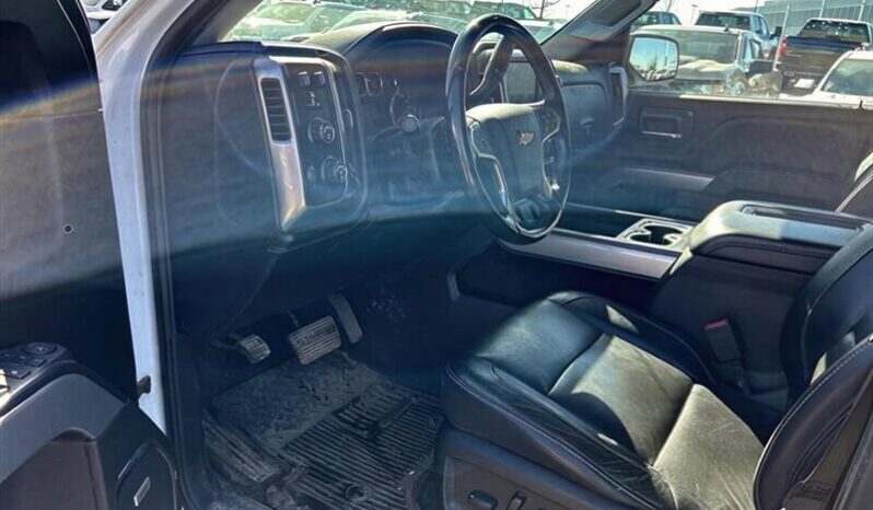 
								2018 Chev Silverado 1500 LTZ Z71 Crew Cab 4×4 5.3L full									