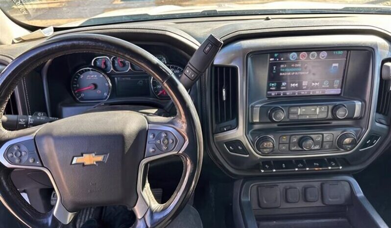 
								2018 Chev Silverado 1500 LTZ Z71 Crew Cab 4×4 5.3L full									