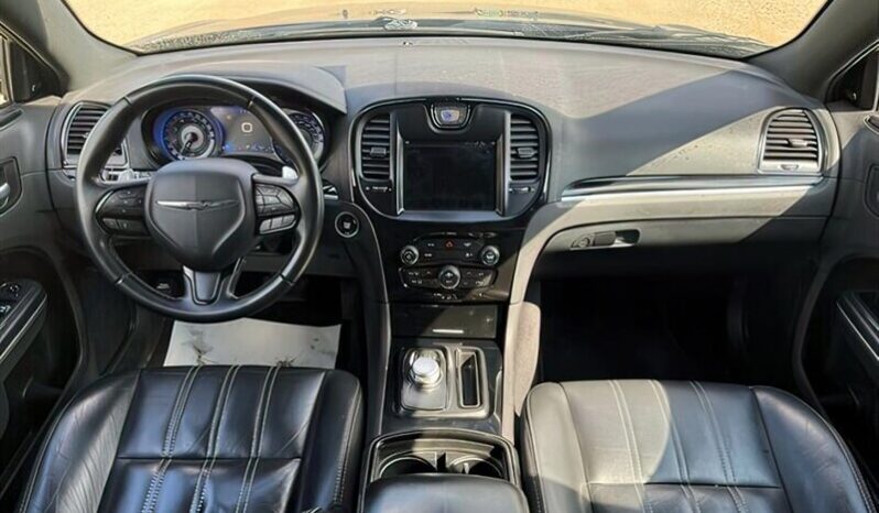 
								2018 Chrysler 300S full									