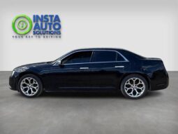 
										2017 Chrysler 300C Platinum full									