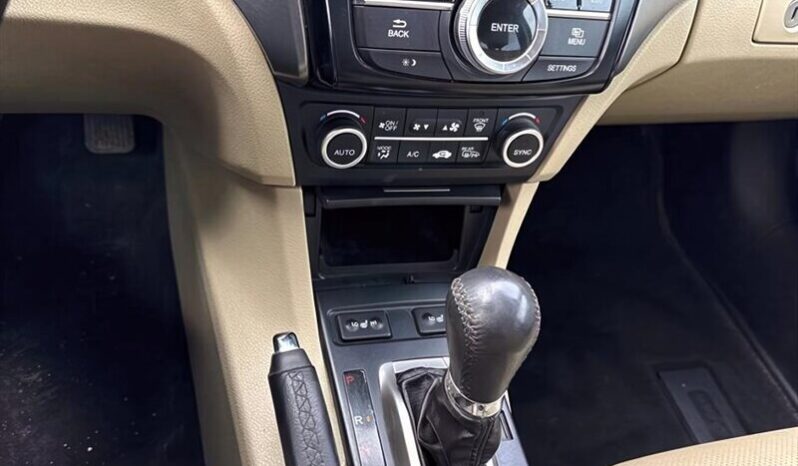 
								2017 Acura ILX Premium full									
