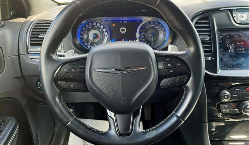 
								2018 Chrysler 300S full									