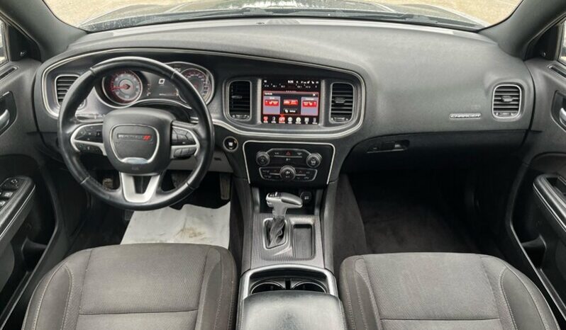 
								2017 Dodge Charge SXT AWD full									