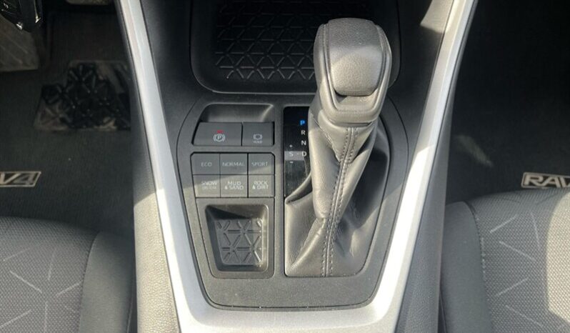 
								2024 Toyota RV4 LE AWD full									
