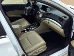 
										2017 Acura ILX Premium full									