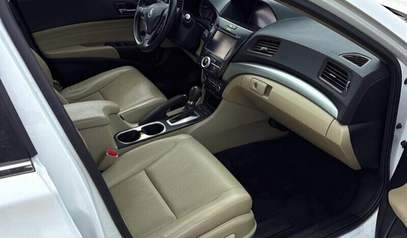 
								2017 Acura ILX Premium full									