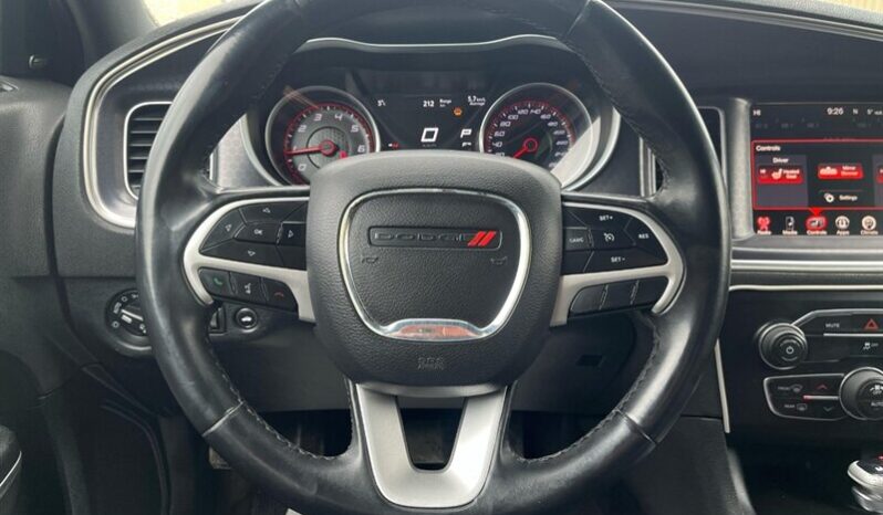 
								2017 Dodge Charge SXT AWD full									