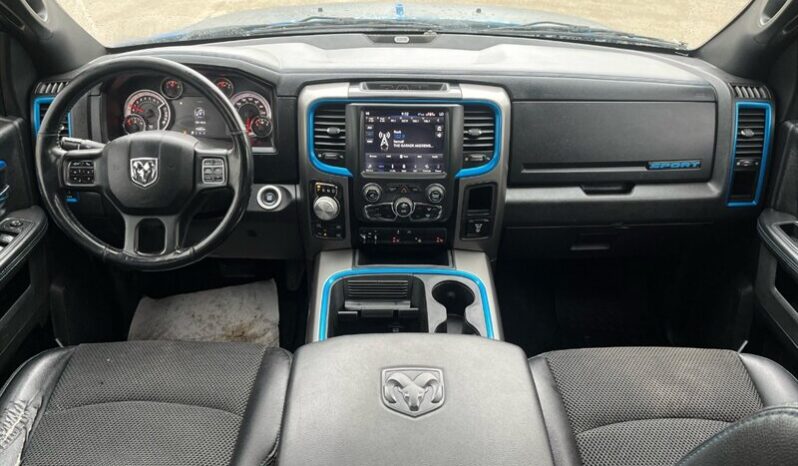 
								2018 Ram 1500 Sport Crew Cab 4×4 5.7L Hemi full									
