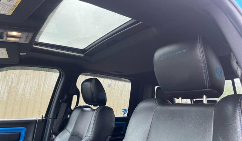 
								2018 Ram 1500 Sport Crew Cab 4×4 5.7L Hemi full									