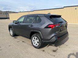 
										2024 Toyota RV4 LE AWD full									