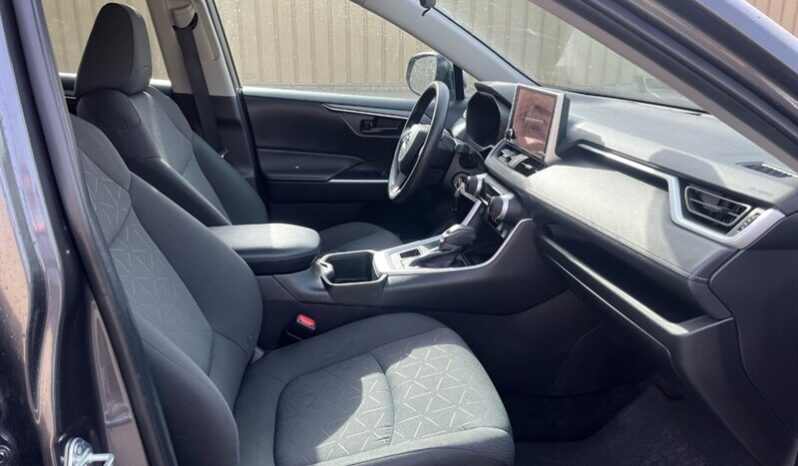 
								2024 Toyota RV4 LE AWD full									
