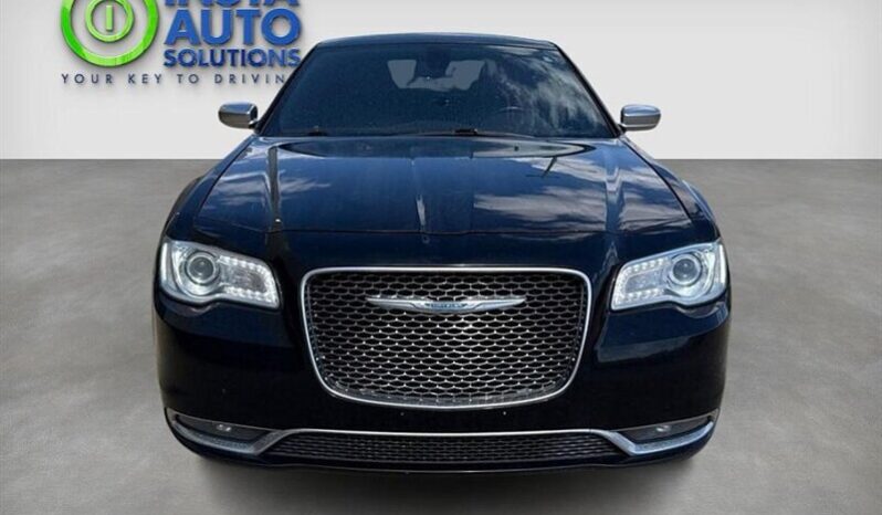 
								2017 Chrysler 300C Platinum full									