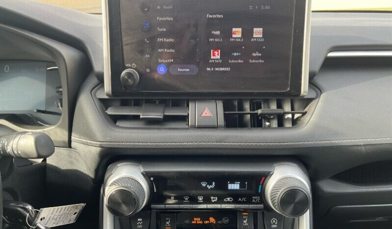 
								2024 Toyota RV4 LE AWD full									