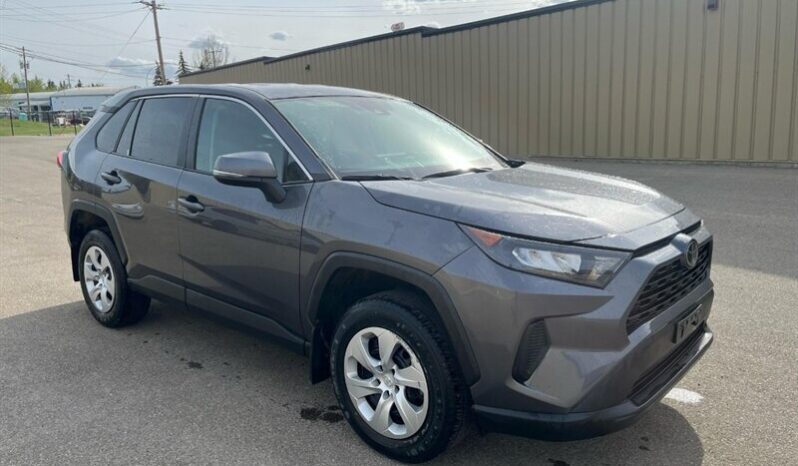 
								2024 Toyota RV4 LE AWD full									