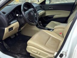 
										2017 Acura ILX Premium full									