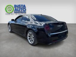
										2017 Chrysler 300C Platinum full									