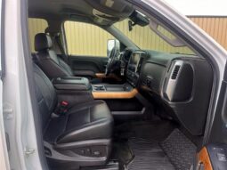 
										2017 Chevrolet Silverado 1500 LTZ Crew Cab 4×4 5.3L full									
