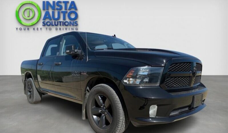 
								2020 Ram 1500 Express Crew Cab 4×4 5.7L Hemi full									