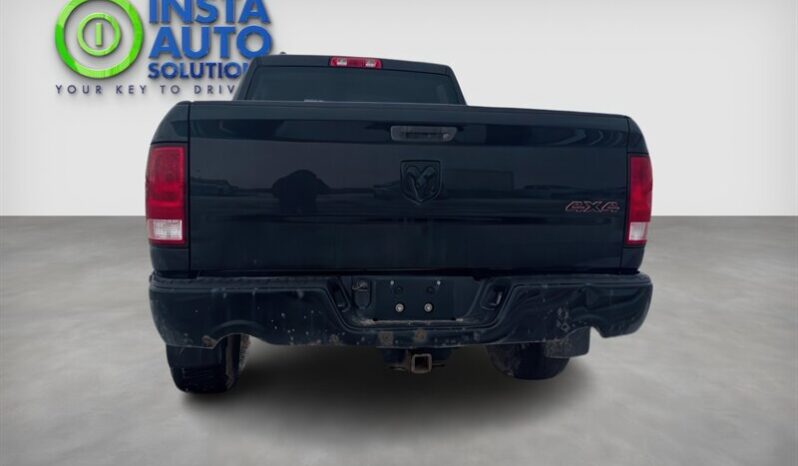 
								2017 Ram 1500 Quad Cab Express 4×4 5.7L Hemi full									
