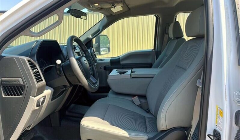 
								2019 Ford F-150 XL FX45 Crew Cab 4×4 full									