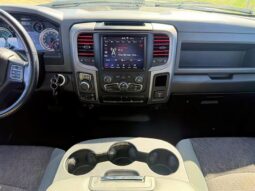 
										2020 Ram 1500 Express Crew Cab 4×4 5.7L Hemi full									
