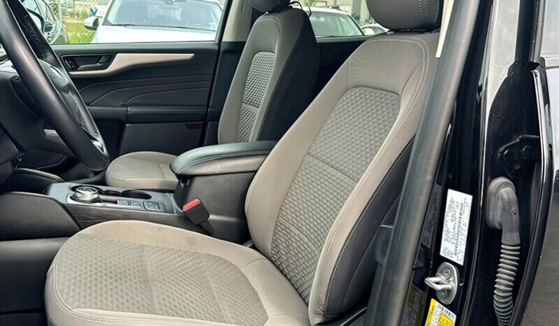 
								2022 Ford Escape SE AWD full									