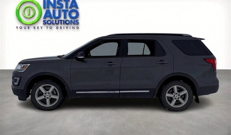 
								2017 Ford Explorer XLT AWD full									