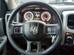 
										2017 Ram 1500 Quad Cab Express 4×4 5.7L Hemi full									
